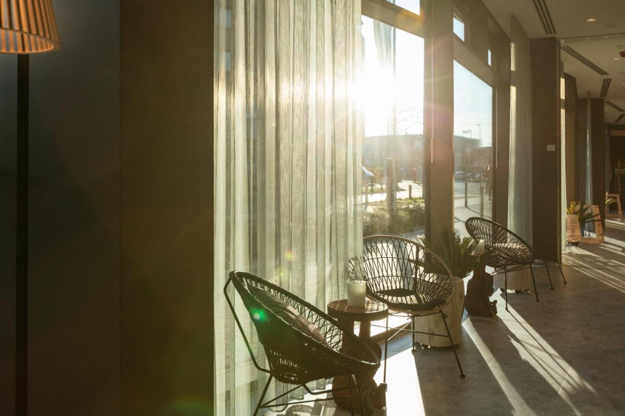 Hotel - The Niu, Crusoe Airport By Ihg BRE
